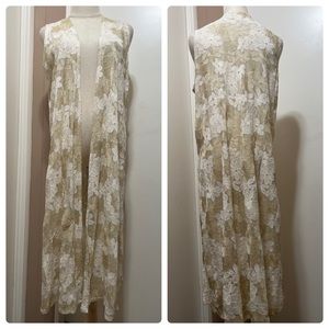 LuLaRoe Women’s Lightweight Open Front Kimono Embroidered Metallic Size M